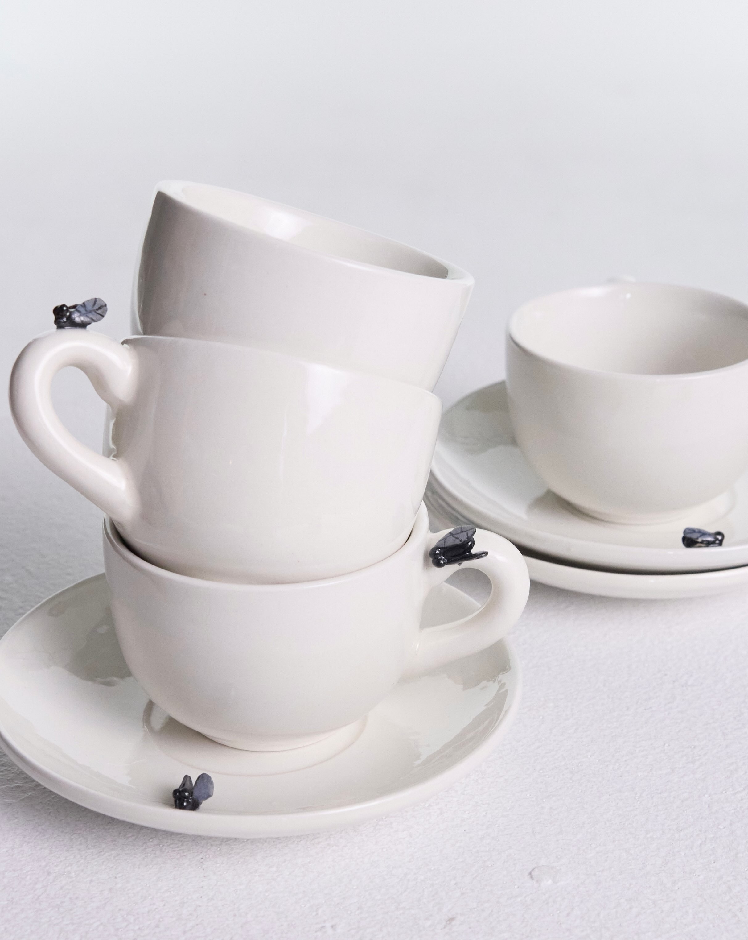 Fly tea set — view 1